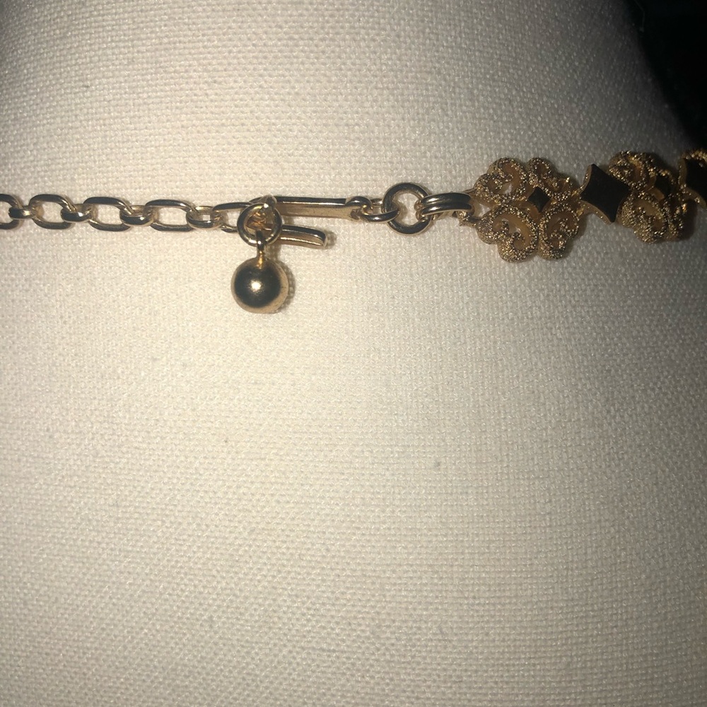 Avon Gold Chocker - Picture 3 of 3